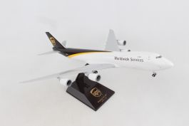 Daron Skymarks UPS 747-400f 1/200 with Gear New Livery Model Aircraft 