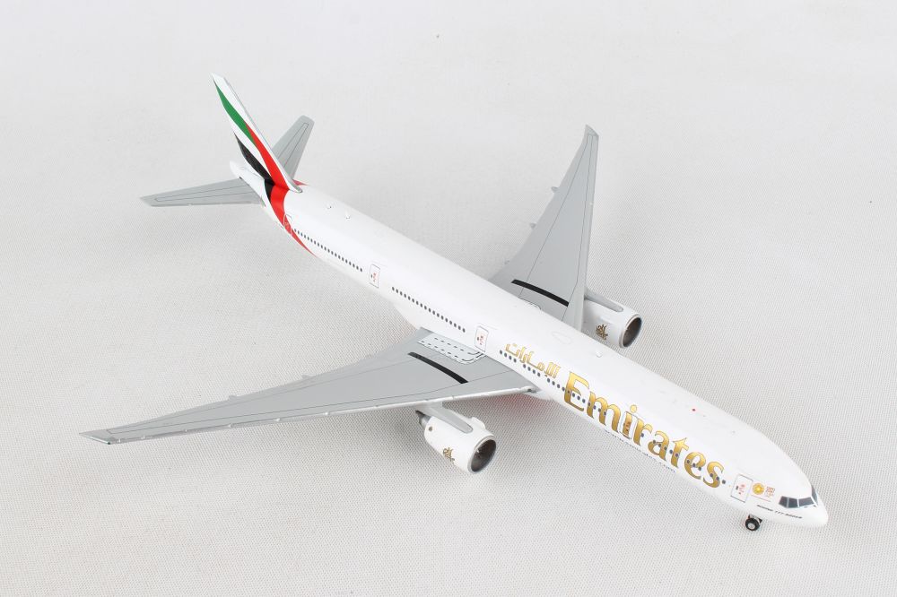Gemini Jets Emirates Boeing 777-300ER Expo 2020 GJUAE1770 1/400 Reg#A6-ENV New 