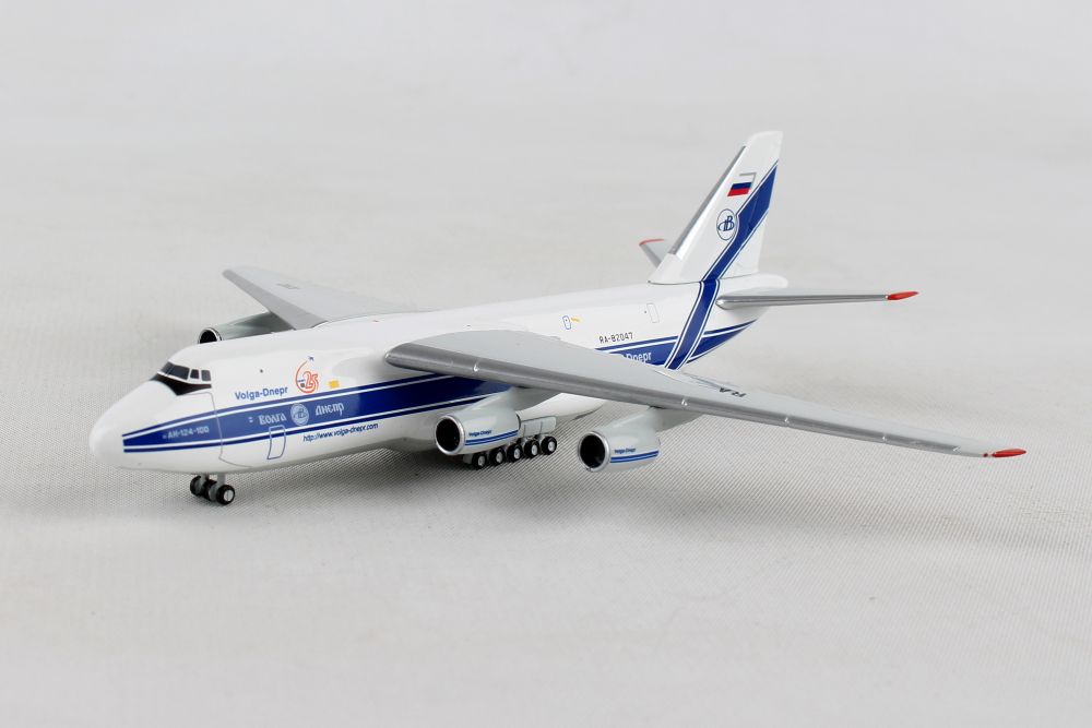 1/500 Antonov AN-124 Ruslan Russian Military Transport Airplane Deagostini IXO 