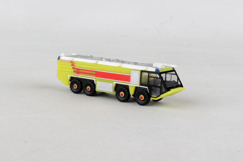 AIRPORT FIRE AND RESCUE FIRE TRUCK DIECAST MODEL TOY KEYCHAIN KEYRING BRT GREEN