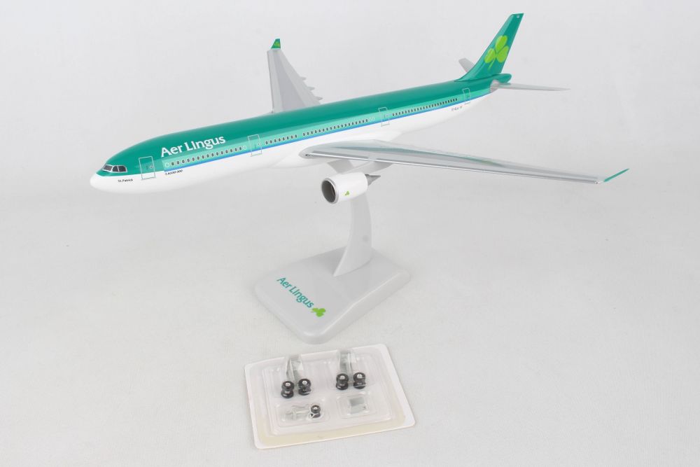 13cm Aer Lingus Airbus A330-300 Airline Alloy Aircraft Model Toys For Collection 