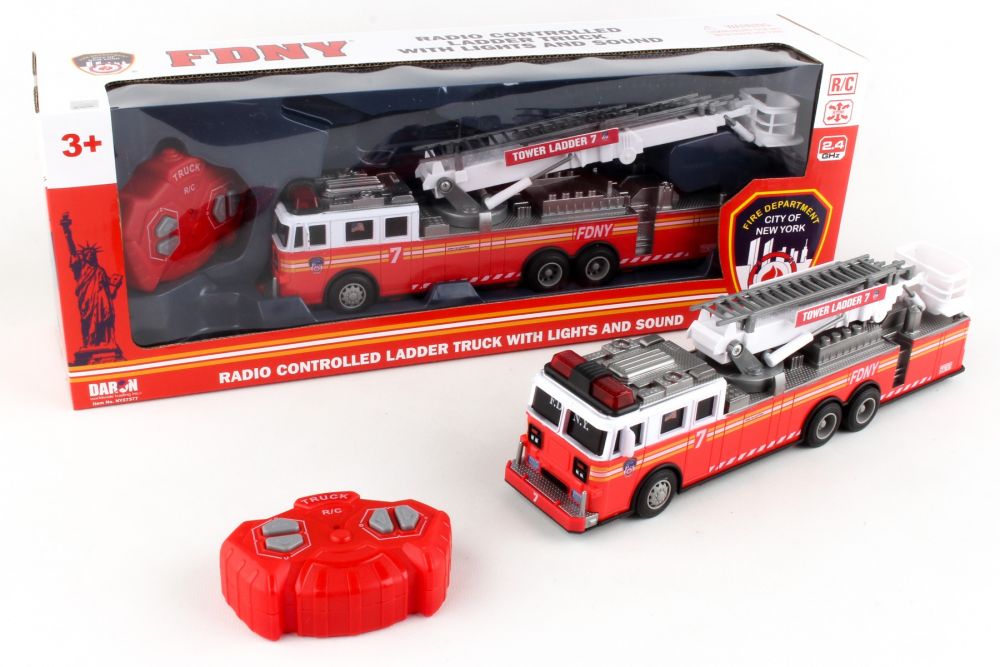 N Scale  White with Red Stripe Sterling Fire Pumper 