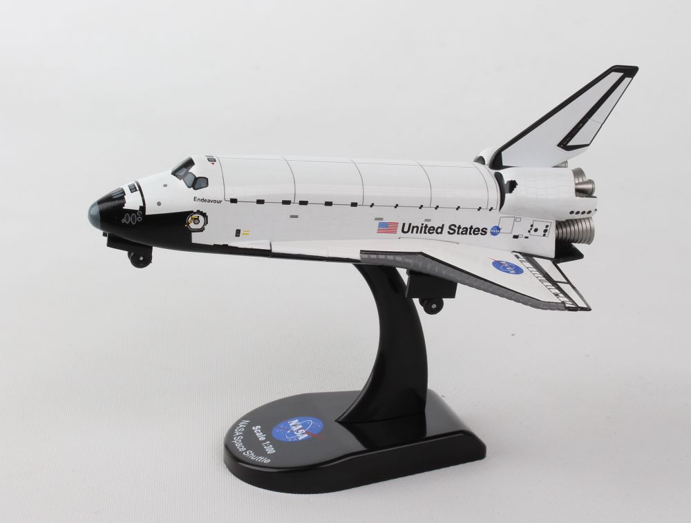 Daron Postage Stamp Space Shuttle Endeavour Vehicle 1/300 Scale 