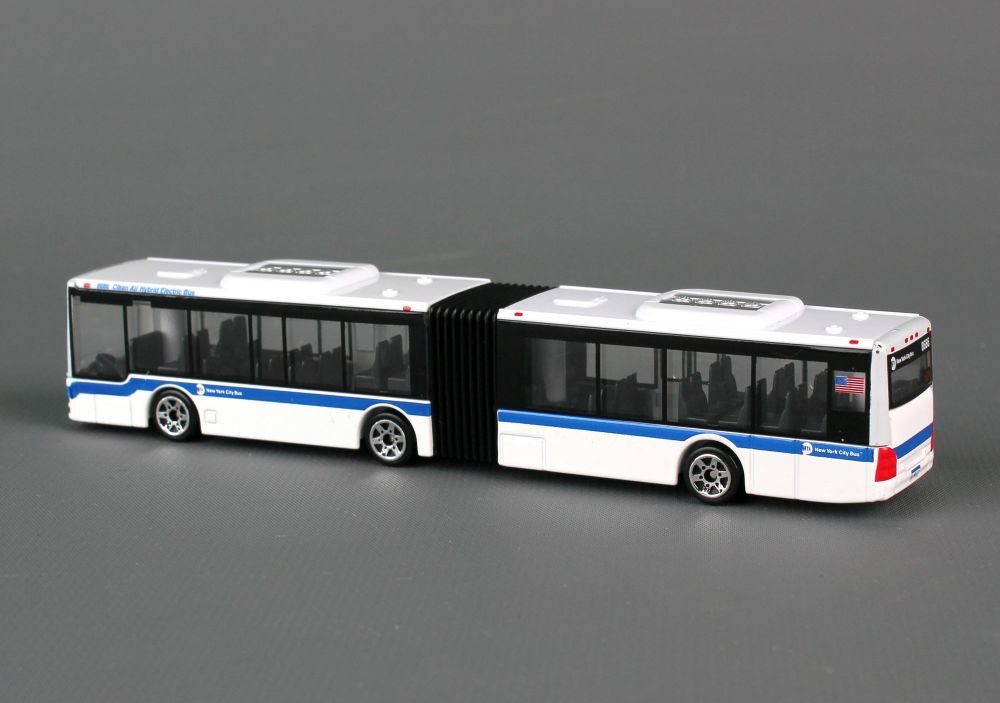 DARON REALTOY RT8452 MTA New York City Articulated Bus 1/87 scale New 