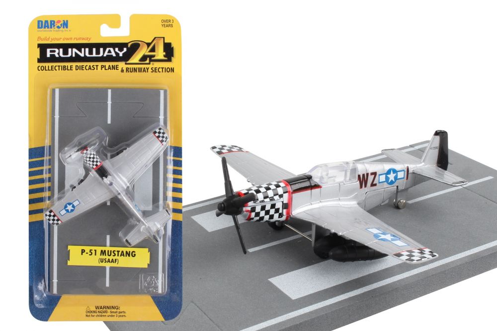 P51D Silver Daron Runway24 Diecast Metal Toy with Runway Section 