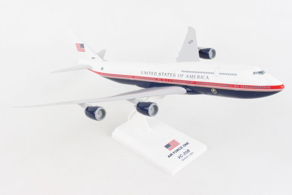 New 8" Diecast Toy passenger airplane jet 747 look alike plane Pull Back action 