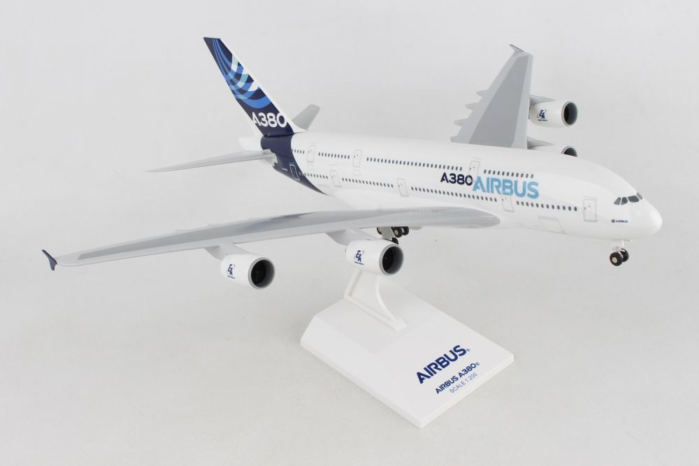 Daron Skymarks Airbus A380-800 H/C s 1/200 W/Gear Model Aircraft 