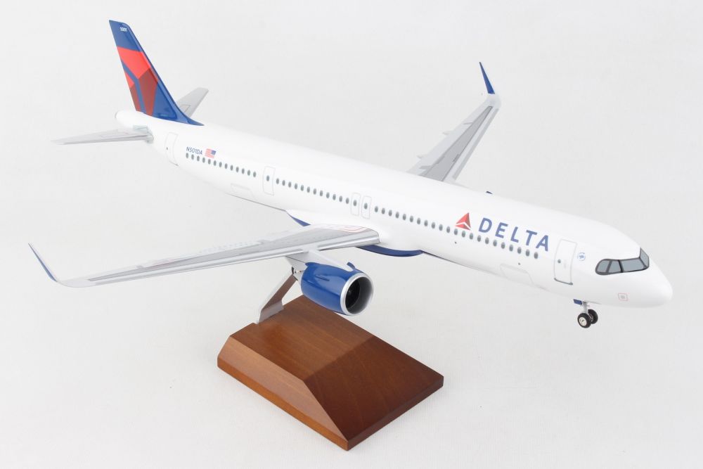 Delta A321 Neo W/Wood Stand & Gear (1:100)