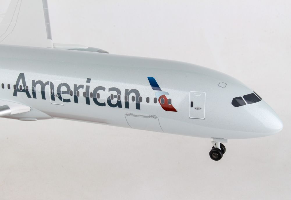SKYMARKS AMERICAN 787-9 1/100 W/WOOD STAND & GEAR