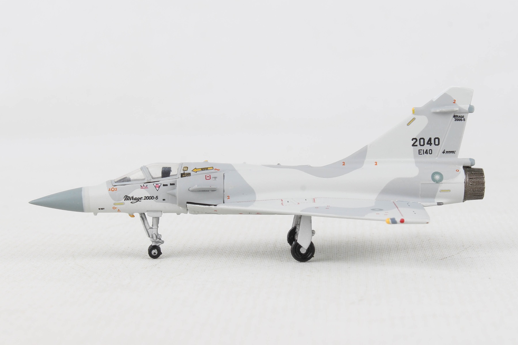 LOVE GOOD FATS Hogan Wings HG60555 1 by 200 Scale Rocaf Mirage 2000 Tail 2040 Model Airplane