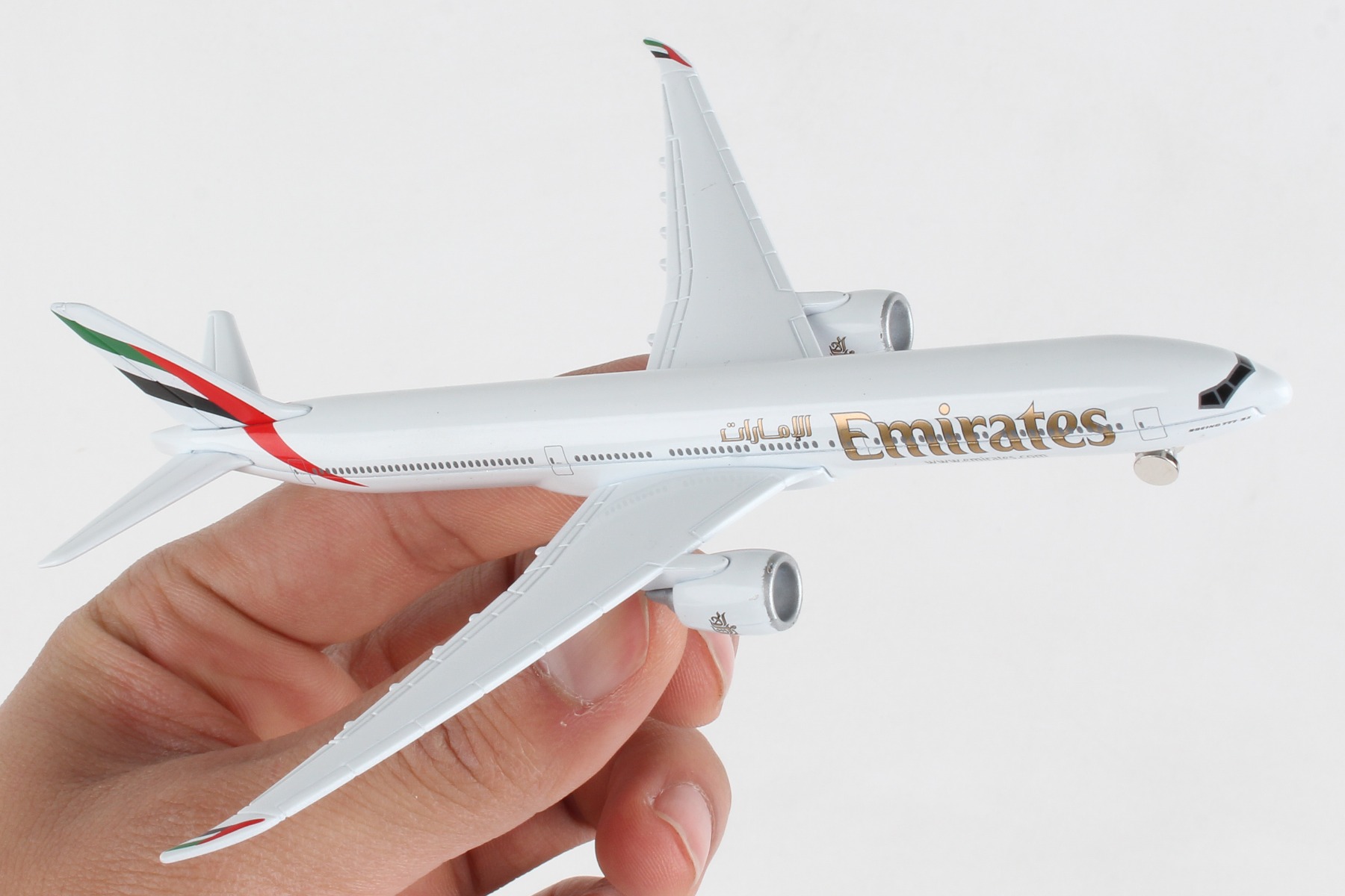 Alloy Die-cast Plane Toy Emirates  777 Airplane Model Kids Collection 